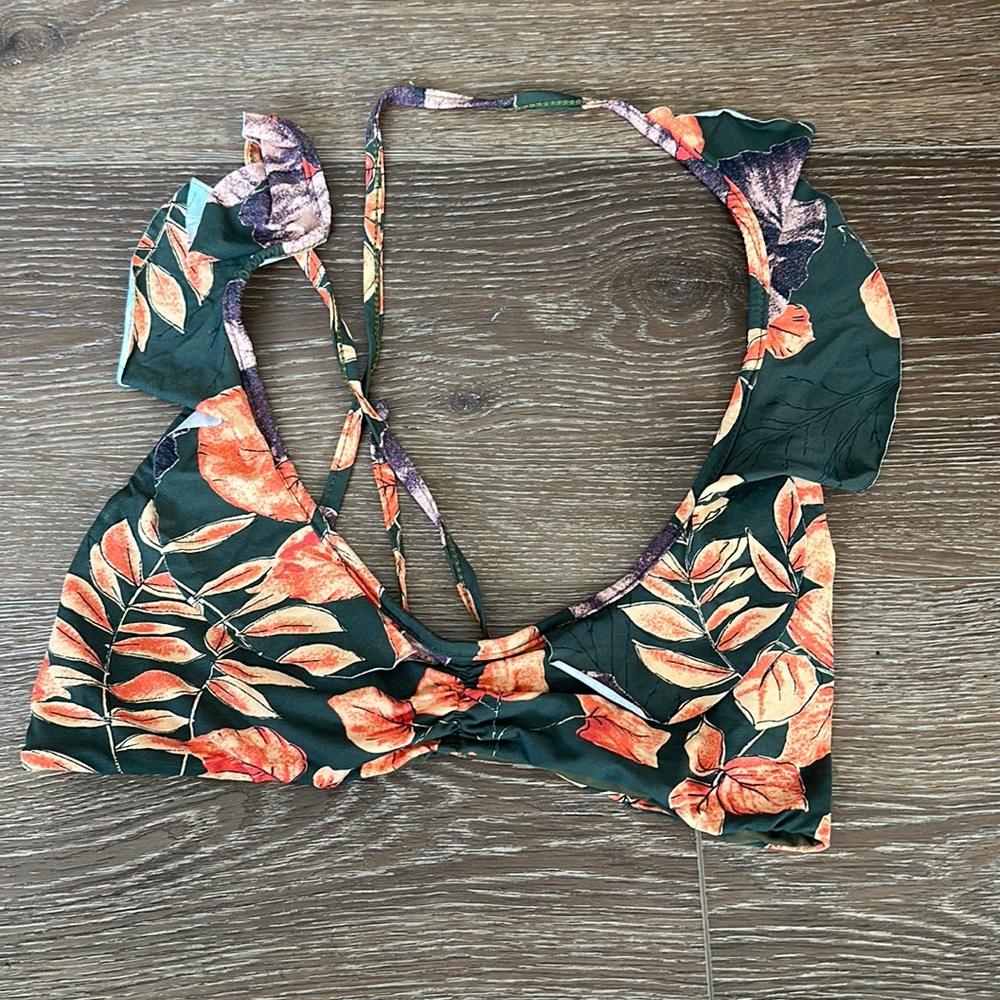 San Lorenzo bathing suit top. Size medium.